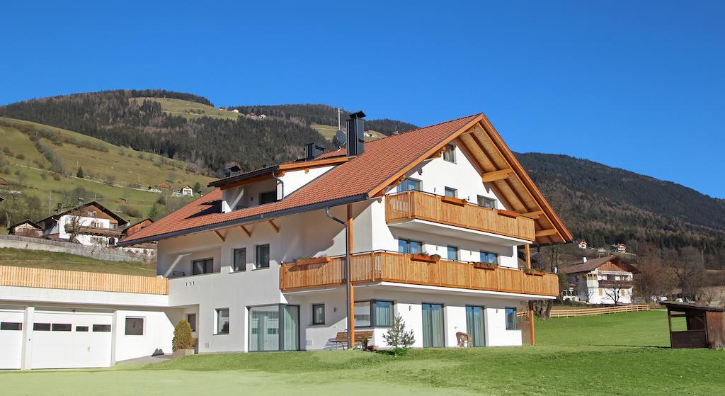 Stiflerhof Apartment Falzes Exterior photo